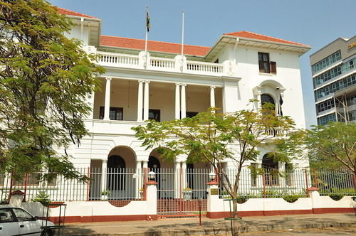 Bulawayo Club Hotel Exterior photo